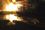 深圳地铁辟谣爆炸,火光四溅！深圳一电动车充电时发生爆燃，场面堪比“烟火表演”, 你怎么看？