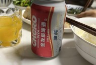 幼童被客人灌啤酒,金龙泉雪豹啤酒好喝吗？