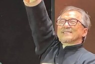 成龙自曝已做告别曲,流泪到天明是哪首歌？