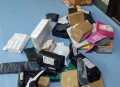 带8200元茅台被调包,西安一服务员掉包茅台被抓现行，酒店：免单再送一瓶, 你怎么看？