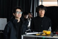 何同学坦言公司亏损,何同学收益