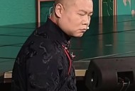 岳云鹏帮人挡酒被换,岳云鹏帮马丽挡酒是多少期？