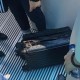 机舱内充电宝疑着火,客舱充电宝起火