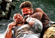 男子救人被卷入大海,加勒比海营救电影结局解析？