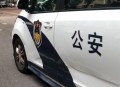 2警车违停被贴罚单,警车可以违停吗？