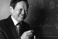 杨振宁院士生平回顾,杨振宁院士生平回顾视频