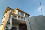 25万盖房徒手能掰碎,25万盖房徒手能掰碎玻璃吗
