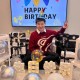 生日宴上射杀儿子,女朋友生日，送一箱辣条作为生日礼物，会不会被打死？
