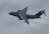 空中巡航抓拍违章,汽车有定速巡航，飞机空中加油需要加油机和战斗机一样的速度，它们有没有定速巡航系统？