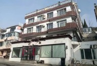 小村庄住一晚要两千,3000人的村庄开个小卖部一个，月能挣多少钱？