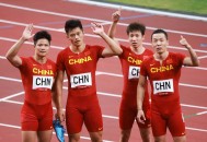 老板开门发现百米队,上海百米香榭过年开门吗？