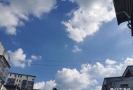 台风今天登陆广东,台风“木恩”今天凌晨登陆海南，成为今年登陆我国首个台风，海南、广东、福建将有较强风雨，局地大暴雨。你怎么看？