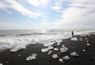 冰岛可能真要变冰岛,将冰岛的二氧化碳变成石头后，能改变全球变暖趋势吗？