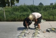 20米路装16条减速带,县乡路口需设置什么样的减速带？