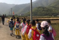 辞职带儿子徒步千里,研学团徒步千里至天水怎么报名？