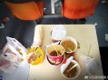 服务区全是泡面人,高速服务区有热水泡面吗？