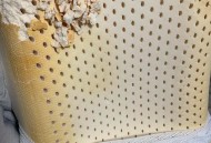 五星酒店枕头现黄渍,枕头有黄渍怎么去掉？