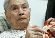 抢着为94岁母亲养老,为救95岁老太