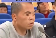 大爷阻止行凶身中5刀,大爷砍人