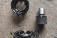 司机踩错油门致6伤,、不小心错踩油门转数瞬间有7000了,伤不伤发动机? 司机踩错油门致6伤,、不小心错踩油门转数瞬间有7000了,伤不伤发动机?