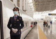 旅客推自行车上高铁,高铁可以放自行车吗？