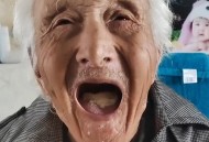 91岁每天工作12小时 ,91岁每天工作12小时正常吗