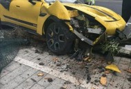 买豪车撞烂骗保1亿,买豪车撞烂骗保1亿元