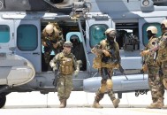 沙特小伙救下2中国人,俄国现在的飞行员训练很懒吗？