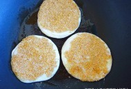 防盗刺插满烧饼馒头,