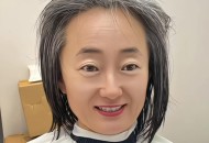 34岁妈妈满头白发,34岁有白头发染什么颜色好看？