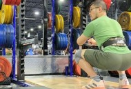 深蹲2000次险丧命,深蹲2000个什么水平？