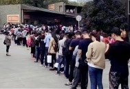 打败月饼厂的是医院,月饼打人