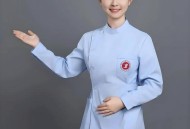 护士咬掉穿戴甲救人,休假护士咬掉穿戴甲救人