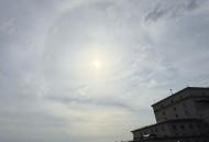 北京今出现罕见日晕,北京出现日晕奇观