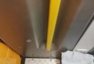 无座乘客自带椅子,乘坐高铁可以将椅子随便转动吗？