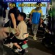 3巴掌打掉电梯门,电梯内殴打男孩