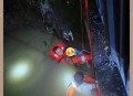 一女子凌晨跳湖身亡,女子凌晨跳江