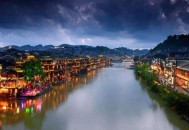 下地干活式旅游火了,为什么所有人都觉得中国新年越过越没劲，越来越没有小时候得感觉和味道，反而成了大家？