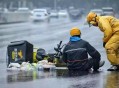 骑万元公路车送外卖,滴滴外卖万元月薪挖骑手，是专车吗？