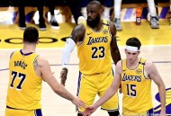 前湖人球员遭抢劫,前湖人球员遭抢劫是真的吗