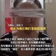 长期持菜刀砍邻居门,别人拿菜刀砸门是什么行为？