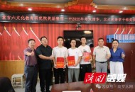 奖励上清华学生百万,考上清华北大奖励50万是真的吗？