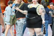 美军肥胖照火遍全网,为什么美国的胖女人看起来那么自信呢？