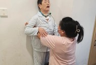 女子宾馆放血治脑梗,放血治疗脑梗有用吗