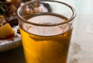 年轻人都不喝白酒了,为什么年轻人不喝白酒了？