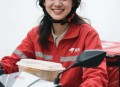 美街头现饿了么骑手,饿了吗美女骑手