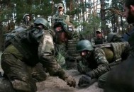 乌军队撤出交战重镇,乌克兰撤军