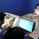 3男欲将醉酒女抬上车,上海醉酒乘客一上车就殴打公交司机，酒醒后还不承认：“我连一根手指也没碰过他”, 你怎么看？