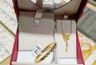 300克黄金嫁妆落高速,嫁妆金子怎么藏？