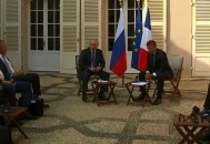 普京说重返G8太尴尬,如何看待美国法国为俄罗斯恢复G8组织身份而铺路搭桥？普京委婉拒绝是欲擒故纵吗？